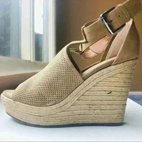 NEW! Marc Fisher Annie Perforated Espadrilles. - Picture 2 of 6